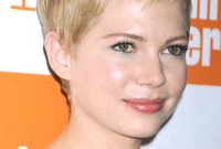 Queen-of-the-pixies-michelle-williams-side